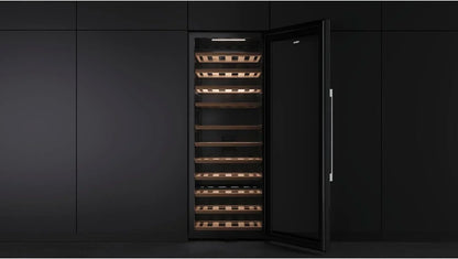 Teka Vinoteca de Libre Instalación 51 Botellas, Iluminación LED, Control Electrónico de Temperatura, Capacidad Total 159 Litros, Patas Regulables, Modelo RVF 10051 GBK