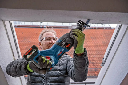 Bosch PRO Sierra sable de batería GSA 18V-28